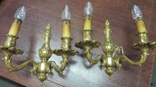 STUNNING PAIR OF HEAVY BRASS WALL LIGHTS IN PERFECT CONDITION** ORNATE DETAILING**
