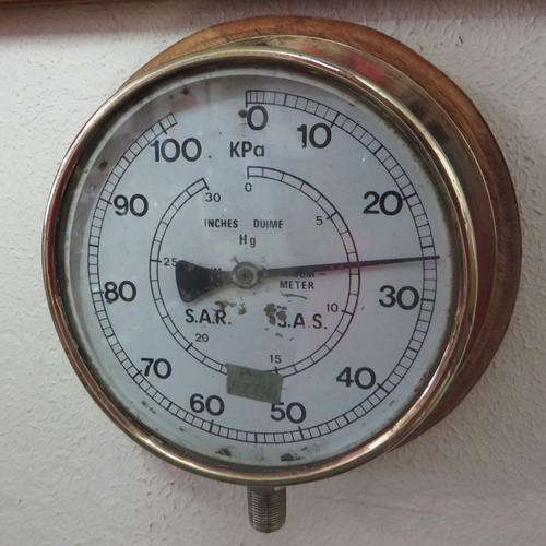 VERY RARE - S.A.R PRESURE GAUGE - STILL IN VERY GOOD CONDITION**STUNNING DISPLAY PIECE***
