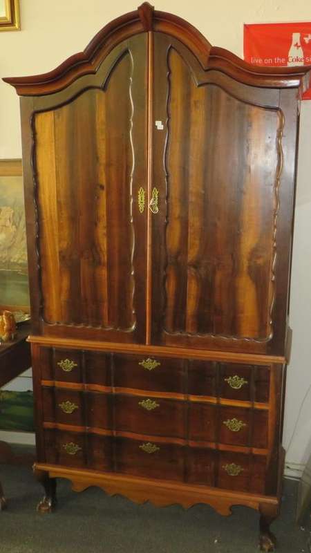 BEAUTIFUL STINKWOOD GABLE TOPPED CABINET WITH CHEST OF DRAWERS