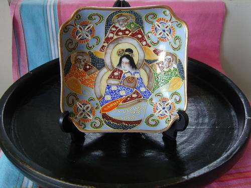 Oriental (Japanese) Satsuma style bowl with enamel inlay