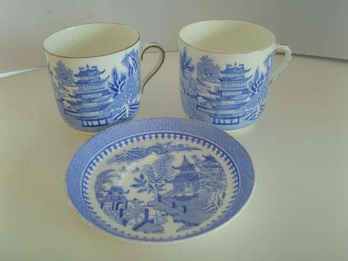 Vintage blue and white  Cauldon ware Willow pattern cups and saucer
