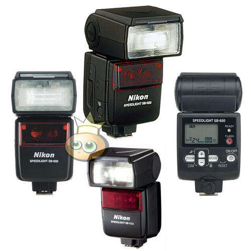 Nikon SB-600 AF Speedlight (includes Bag & Manuals)