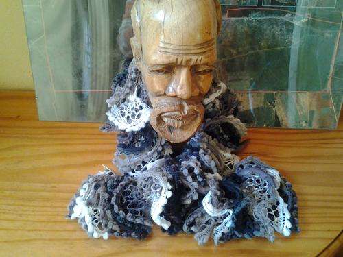 ***HANDKNITTED TWIRLY SCARF ***