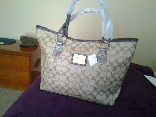 *** COACH BAG : LOVELY!!!!! ONLY ONE***