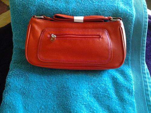 ***TOMMY HILFIGER SMALL HANDBAG*** ***STUNNING IN ORANGE***