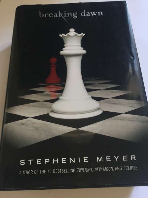 The Twilight Saga - Breaking Dawn by Stephenie Meyer - HARDCOVER
