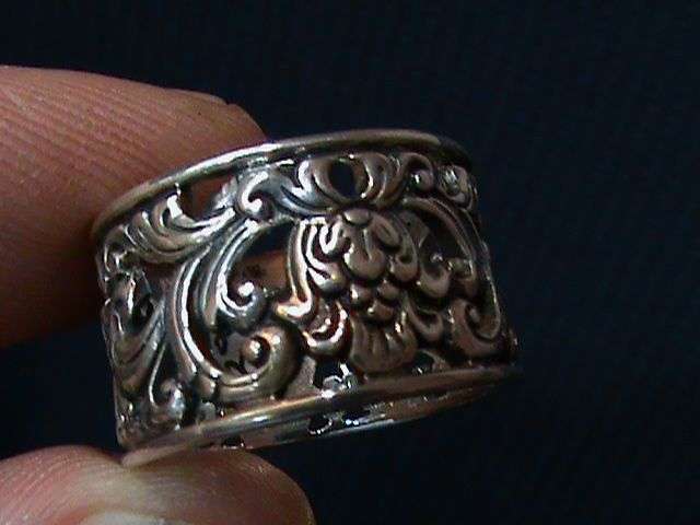 STERLING SILVER RING...SIZE R