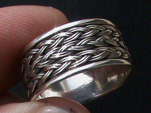 MENS RING IN STERLING SILVER