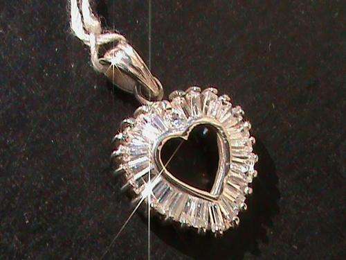 WHITE CUBIC ZIRCONIA HEART PENDANT IN STERLING SILVER