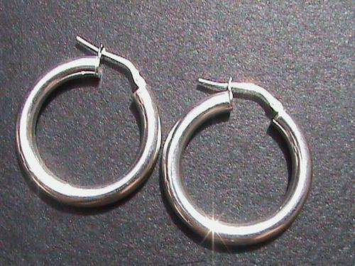 SOLID STERLING SILVER HOOP EARRINGS....ITALIAN QUALITY