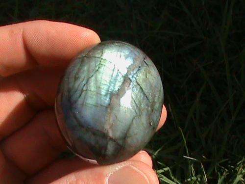 LABRADORITE GALET ....EXCELLENT COLOUR REFLECTIONS