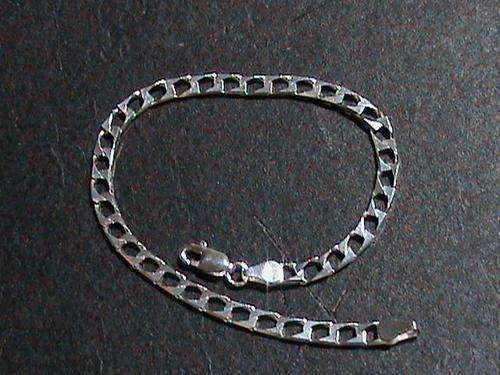 STERLING SILVER BRACELET.   19 CM LONG