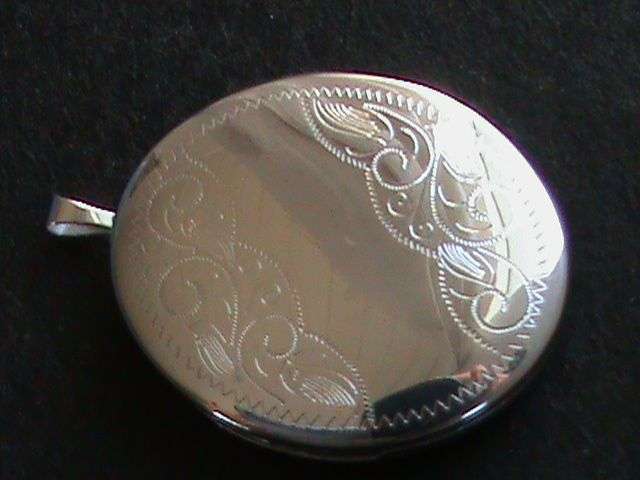 LARGE STERLING SILVER LOCKET