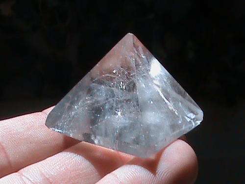 QUARTZ CRYSTAL PYRAMID