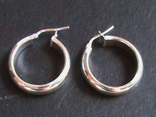 SOLID STERLING SILVER D SHAPE HOOP EARRINGS