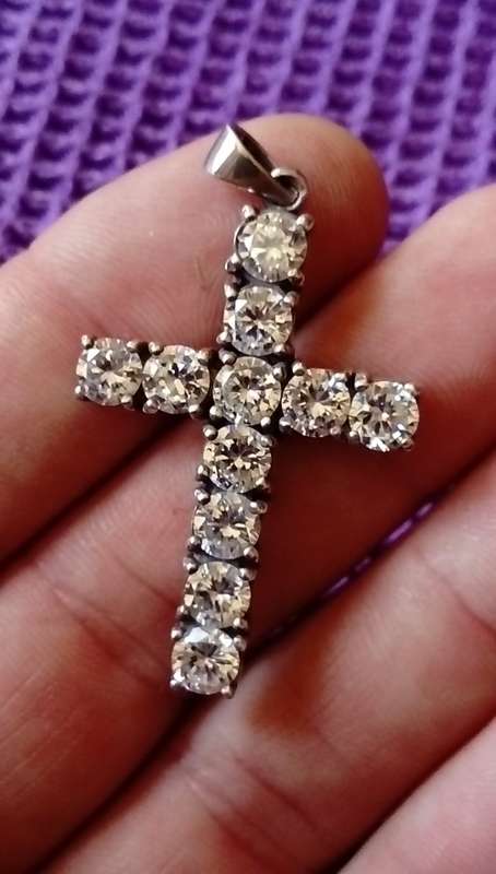 SOLID STERLING SILVER CROSS PENDANT.  LARGE SIZE.  WHITE CZ DIAMOND SIMULANT STONES