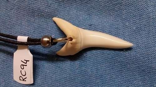 LARGE MAKO SHARKS TOOTH PENDANT