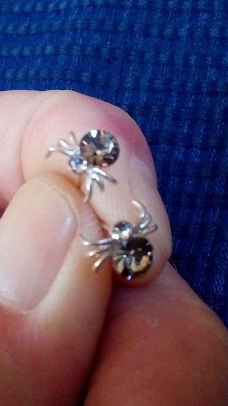 SOLID STERLING SILVER SPIDER EARRINGS.