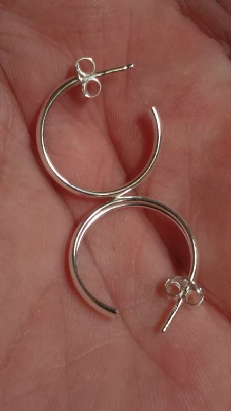 SOLID STERLING SILVER D SHAPE HOOP STUDS