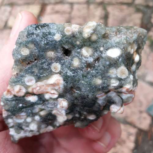 OCEAN JASPER ROUGH FROM MADAGASCAR.  NICE COLOURS AND PATTERNS.
