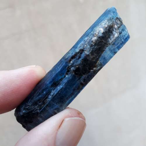 NICE BLUE TRANSLUCENT KYANITE CRYSTAL