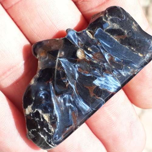 RARE BLUE PIETERSITE TUMBLED / POLISHED STONE.  GOOD REFLECTION AND COLOUR