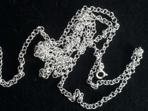 90 CM SOLID STERLING SILVER ROLO CHAIN.