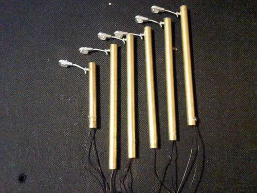 6 X STREET LIGHTS