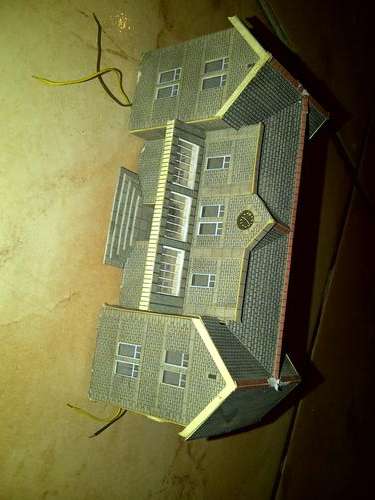 N scale shopping centre with light