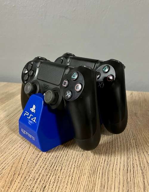 PLAYSTATION 4 SLIM BUNDLE