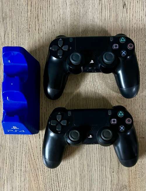 PLAYSTATION 4 SLIM BUNDLE