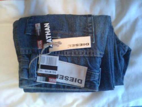 ***DIESEL ZATHAN MENS SIZE 30 JEAN (BRAND NEW)***