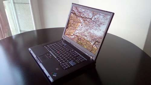 Lenovo ThinkPad T60 Laptop - Good Condition - Clean - No Dents - Ready To Ship Items