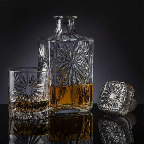Brand New 7 Piece Clear Diamond Cut Style Whiskey Decanter with Glasses Set