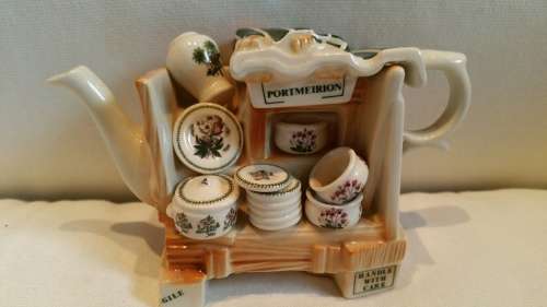 A Portmeirion Novelty Teapot "Market China Stall"