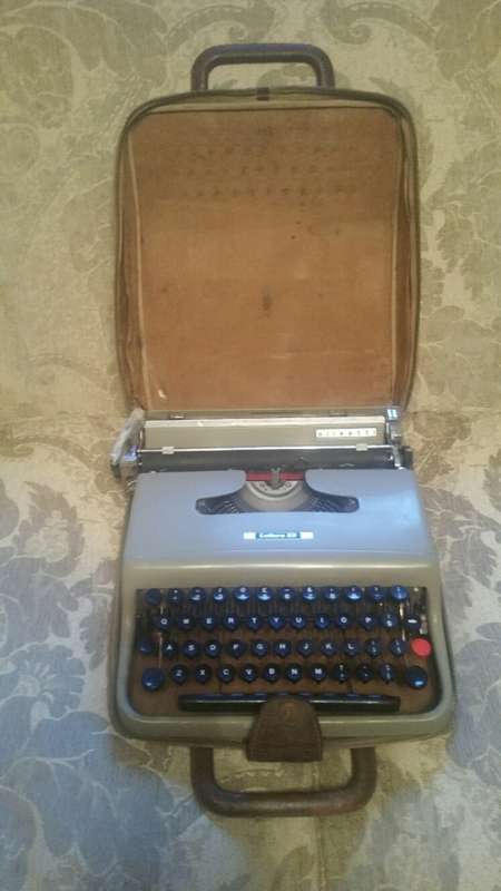 A Vintage Olivetti Lettera 22 and Case