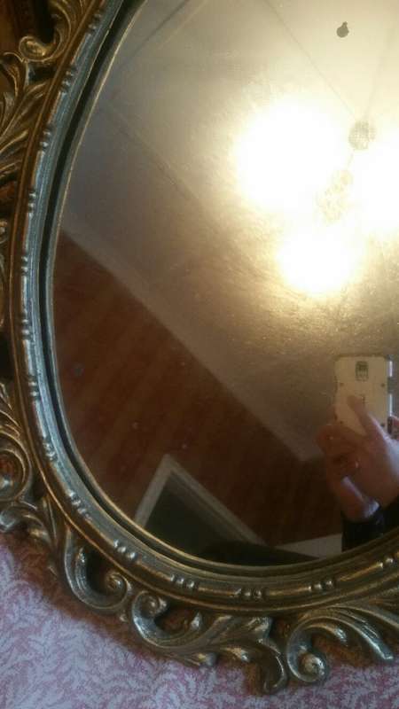 A Stunning Ornate Oval Gilt Framed Mirror