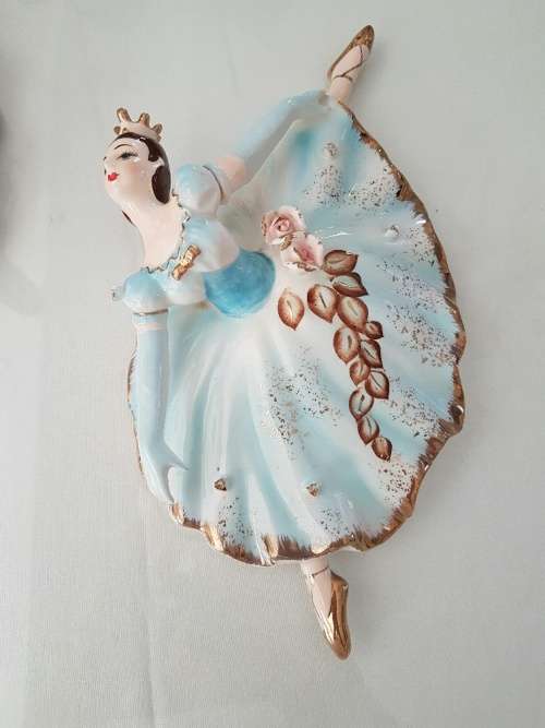 Gorgeous! A Pair of Vintage Capri Ballerinas