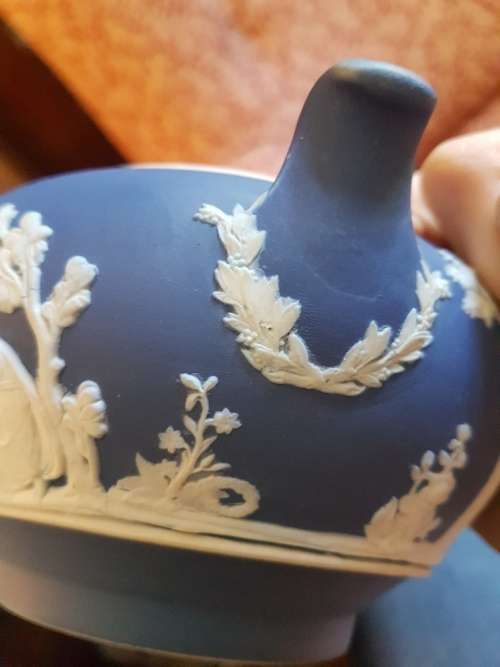 Wedgwood Blue Jaspar Lidded Urn : note wear to applied figures