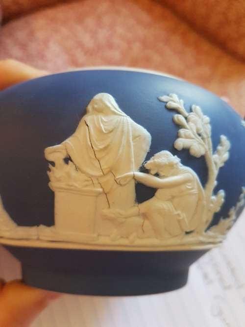 Wedgwood Blue Jaspar Lidded Urn : note wear to applied figures