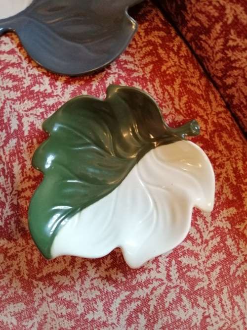 A Vintage Set of Carlton Ware Snack Dishes Australian Design Leaf shape