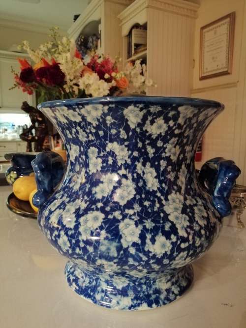 RESERVED FOR TRACY Gorgeous! Blue and White Beauty Victoria Iron Stone Urn shaped Planter