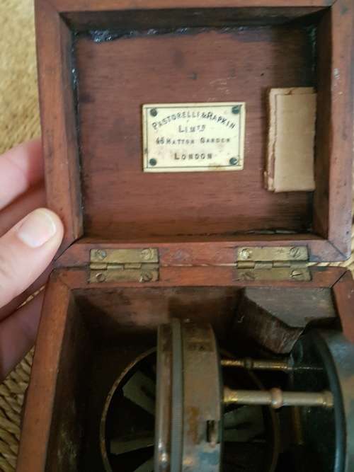 A Patorelli and Rapkin Boxed Air Meter : Not Working
