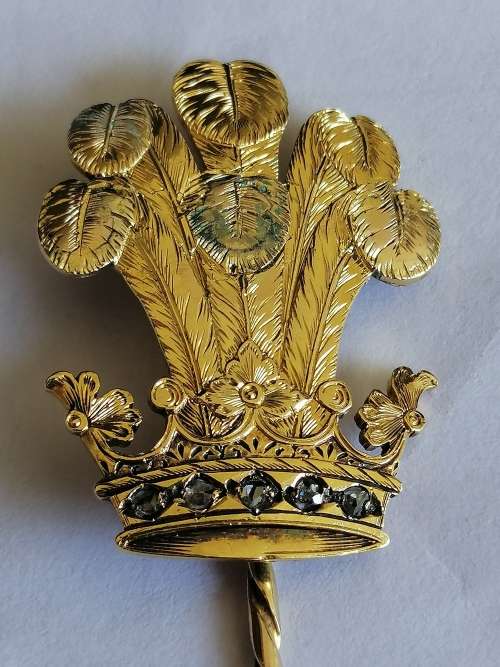 18ct Yellow Gold and 9ct Yellow Gold Cravat Pin With Rose Cut Diamonds With Ducal Coronet