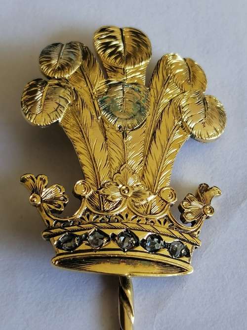 18ct Yellow Gold and 9ct Yellow Gold Cravat Pin With Rose Cut Diamonds With Ducal Coronet