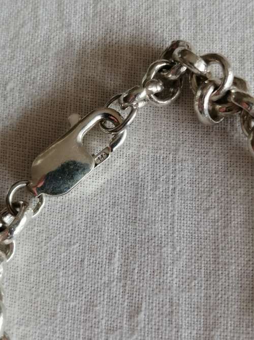 A Stunning Chunky Silver Interlink Necklace 63 grams