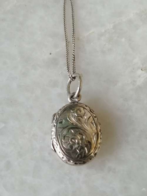 Classic Etched Silver Locket and Chain