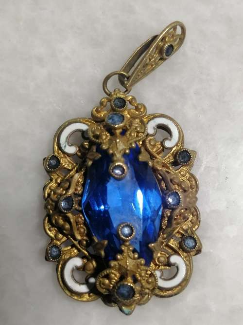 Gorgeous and beautifully made: Czech Glass and Enamel Pendant
