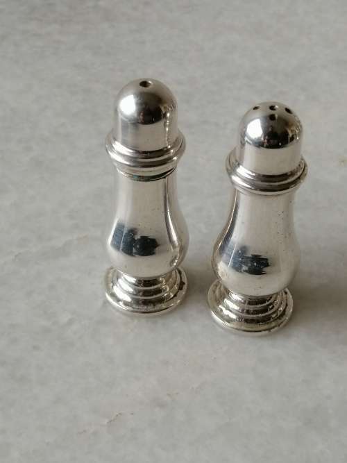 2 Pairs of  Boxed Louis Plate Salt and Pepper Sets