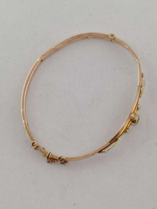 Fabulous!  9K Rose Gold Edwardian Bracelet With Peridot And Seed Pearls